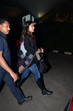 Deepika Padukone snapped at airport in Mumbai on 30th Jan 2015